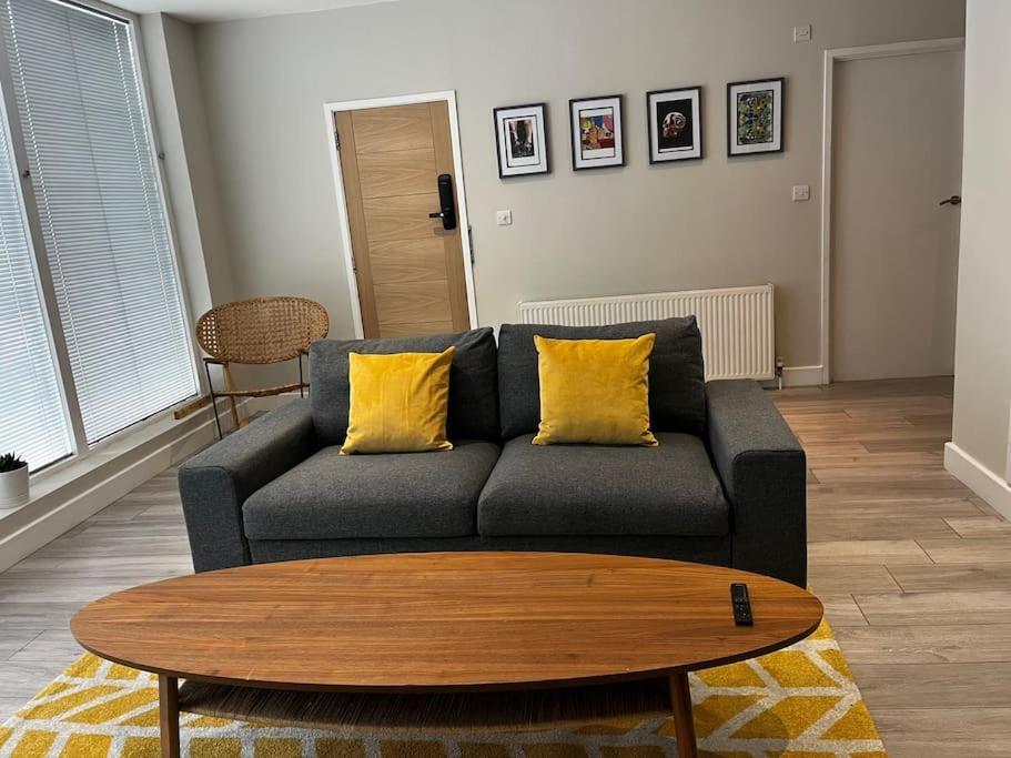 Апартаменты Lovely 1-bedroom In N1